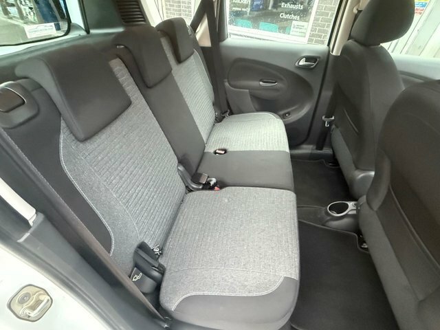 Citroen C3 Picasso Puretech Platinum Picasso White #16