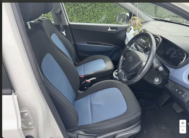 Hyundai I10 Hyundai Hatchback 1.2 Se Silver #3