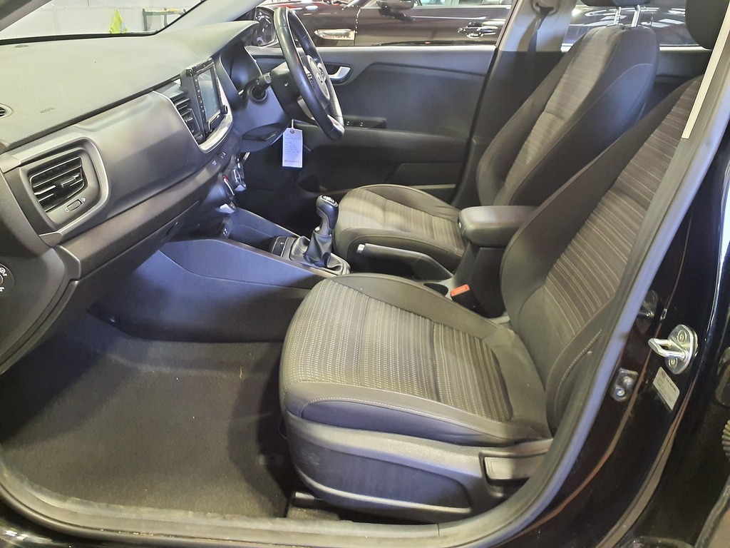 Kia Stonic Crdi 2 Isg White #12