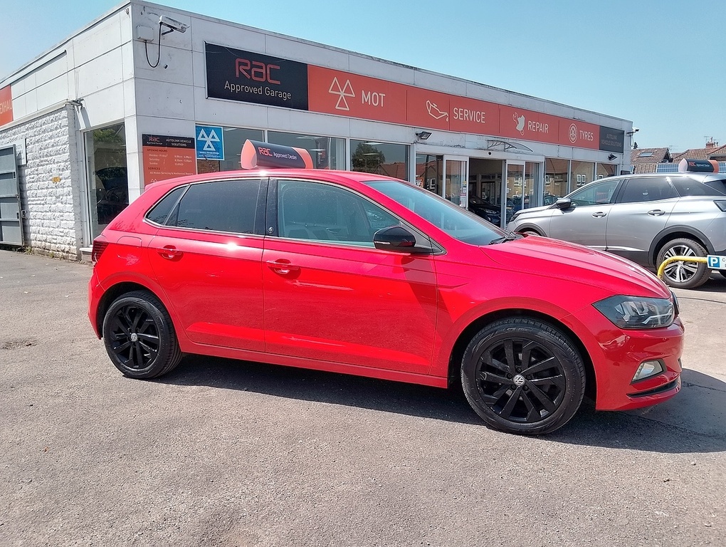 Volkswagen Polo Tsi Beats GL68NJV Red #4