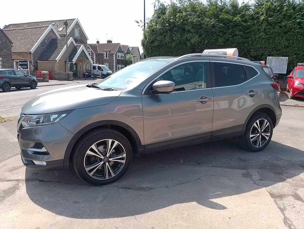 Nissan Qashqai Dig-t N-connecta PN68DHX Grey