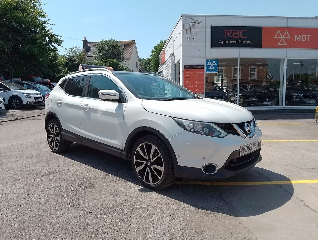 Nissan Qashqai Dci Tekna White #6