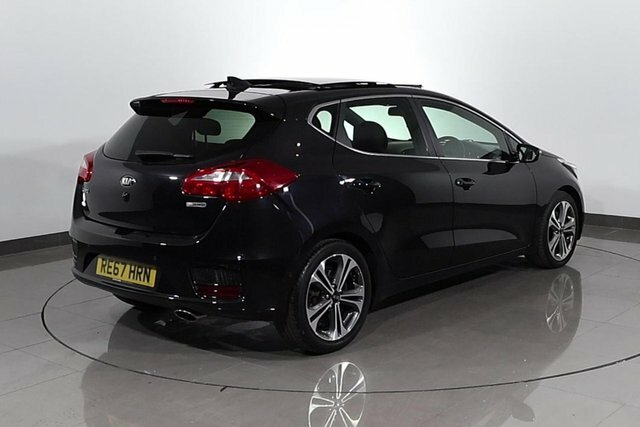 Kia Ceed 1.6 Crdi 4 Hatchback Euro 6 S S Black #2