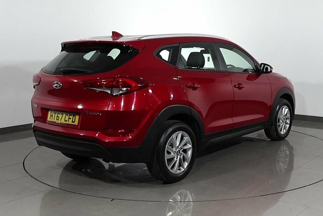 Hyundai Tucson 1.6 Gdi Blue Drive Se Nav Suv Eu Red #2