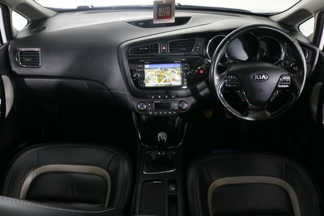 Kia Ceed 1.6 Crdi Ecodynamics 4 Tech Hatchback M White #3