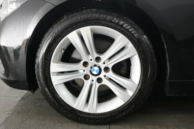 BMW 3 Series Automatic Black #26