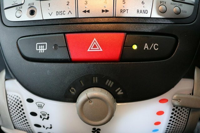 Toyota Aygo Move With Style 1.0 Vvt-i Multimode Red #19