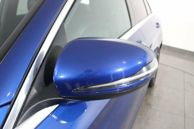 Mercedes-Benz C Class 2.0 C 300 Blue #54