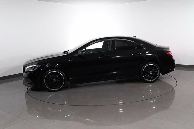 Mercedes-Benz CLA Class Cla 180 Amg Line Red #19