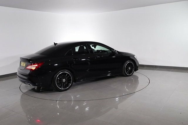 Mercedes-Benz CLA Class Cla 180 Amg Line Red #80