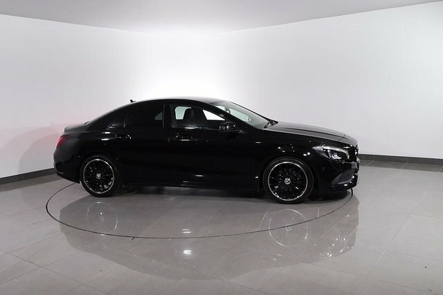Mercedes-Benz CLA Class Cla 180 Amg Line Red #90
