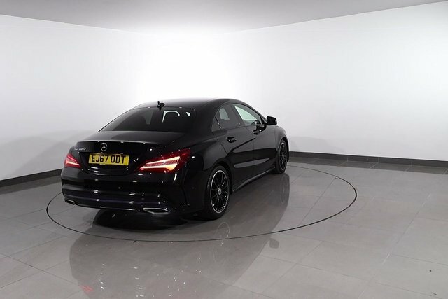 Mercedes-Benz CLA Class Cla 180 Amg Line Red #74