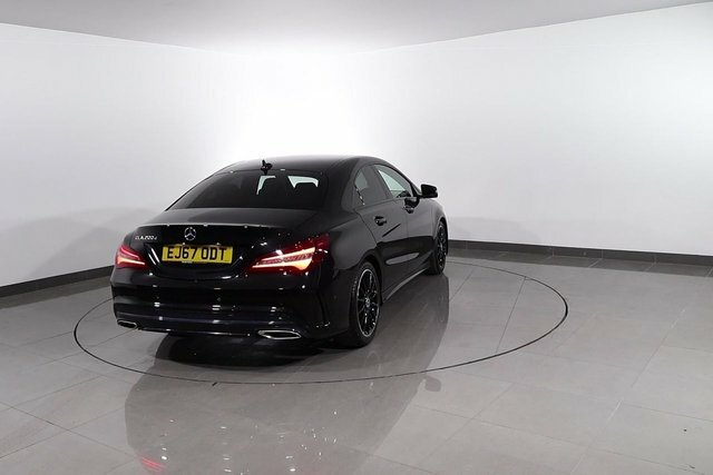 Mercedes-Benz CLA Class Cla 180 Amg Line Red #73
