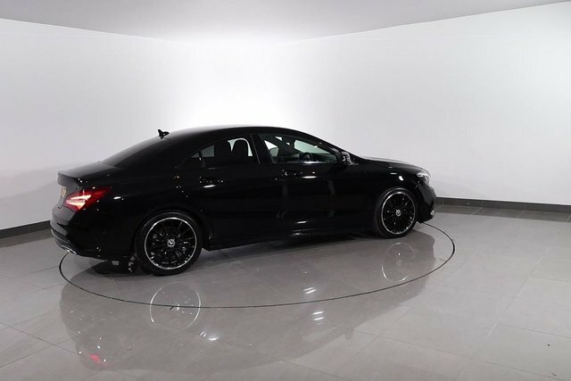 Mercedes-Benz CLA Class Cla 180 Amg Line Red #82