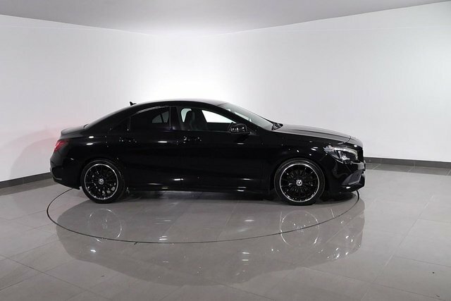 Mercedes-Benz CLA Class Cla 180 Amg Line Red #89