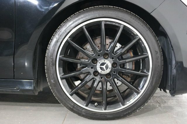 Mercedes-Benz CLA Class Cla 180 Amg Line Red #23