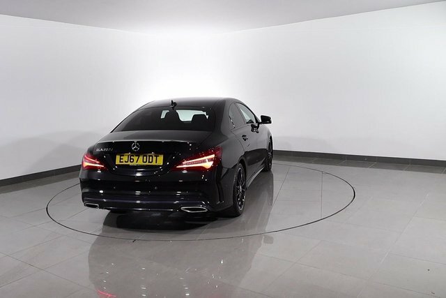 Mercedes-Benz CLA Class Cla 180 Amg Line Red #72