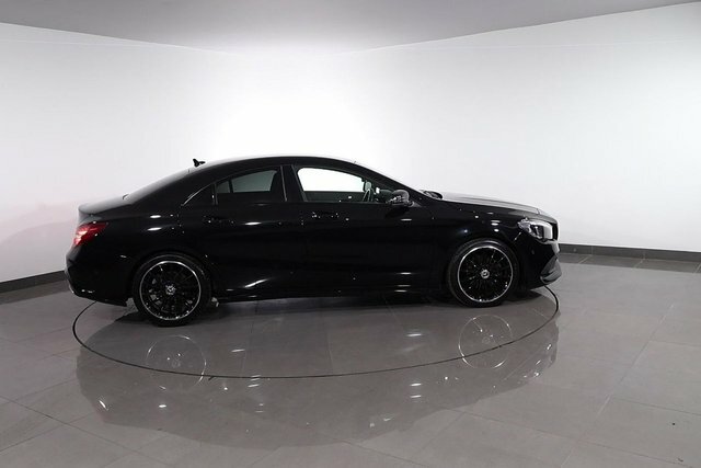 Mercedes-Benz CLA Class Cla 180 Amg Line Red #86