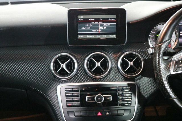 Mercedes-Benz A Class 1.3 A200 Amg Line Executive Hatchback Grey #4