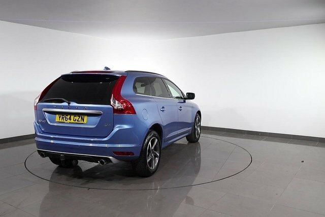 Volvo XC60 B5 R-design Red #72