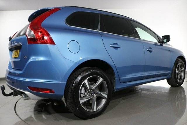 Volvo XC60 B5 R-design Red #61