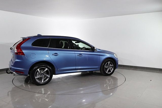 Volvo XC60 B5 R-design Red #80