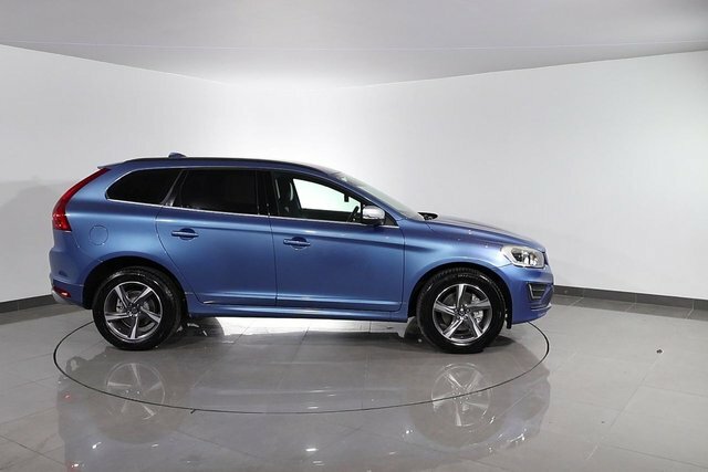 Volvo XC60 B5 R-design Red #86