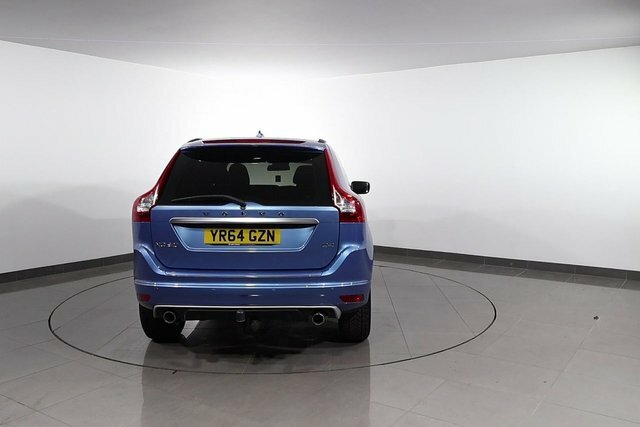 Volvo XC60 B5 R-design Red #68