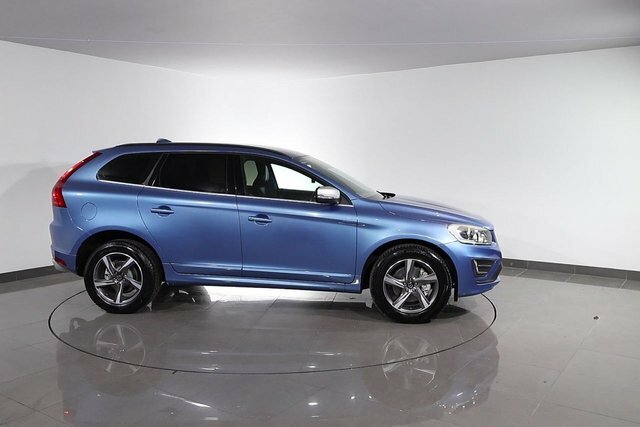 Volvo XC60 B5 R-design Red #87