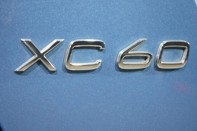 Volvo XC60 B5 R-design Red #57