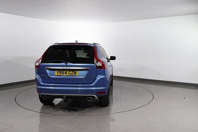 Volvo XC60 B5 R-design Red #69