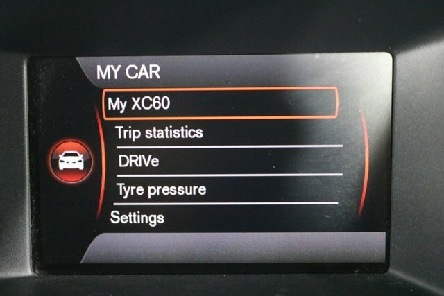 Volvo XC60 B5 R-design Red #37