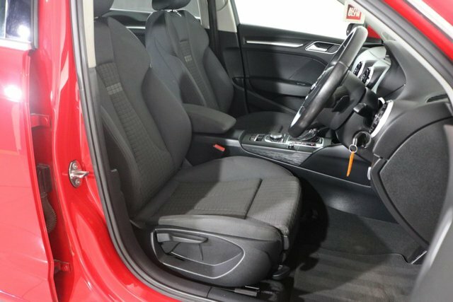 Audi A3 1.5 Tfsi 35 Black Edition Sportback S T White #21