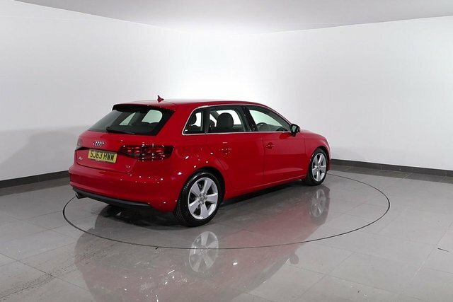 Audi A3 1.5 Tfsi 35 Black Edition Sportback S T White #76