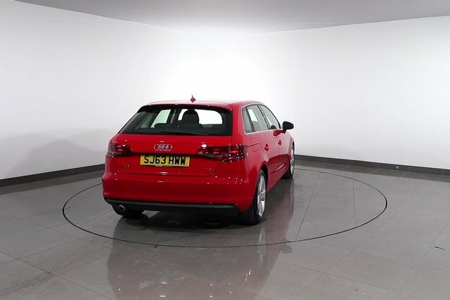 Audi A3 1.5 Tfsi 35 Black Edition Sportback S T White #71