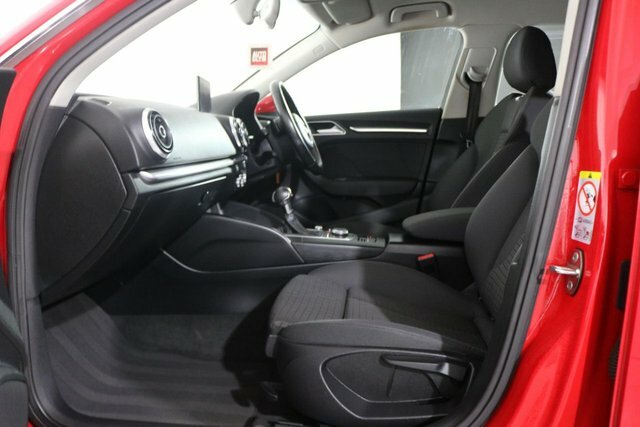 Audi A3 1.5 Tfsi 35 Black Edition Sportback S T White #30