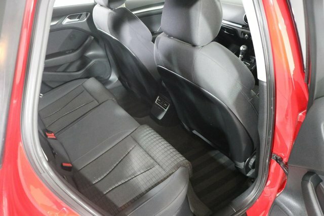 Audi A3 1.5 Tfsi 35 Black Edition Sportback S T White #26