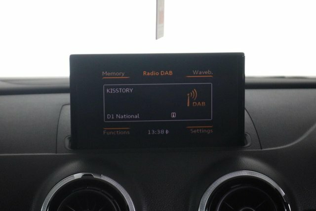 Audi A3 1.6 Tdi Sport Sportback S Tronic Euro 5 Red #4