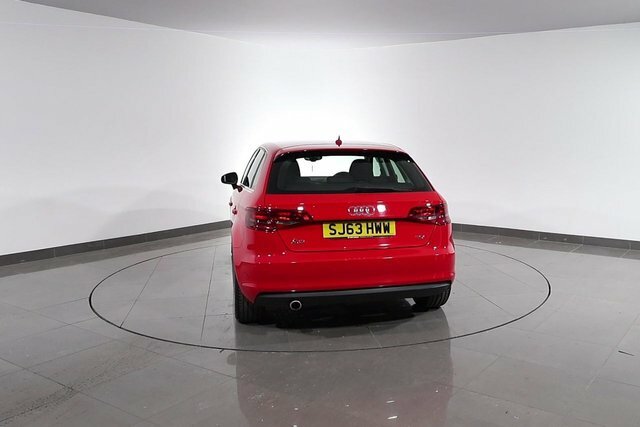 Audi A3 1.5 Tfsi 35 Black Edition Sportback S T White #66