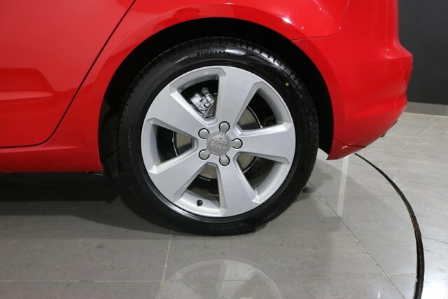Audi A3 1.5 Tfsi 35 Black Edition Sportback S T White #16