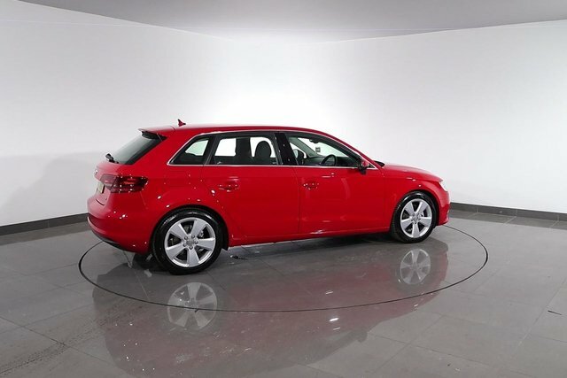 Audi A3 1.5 Tfsi 35 Black Edition Sportback S T White #81