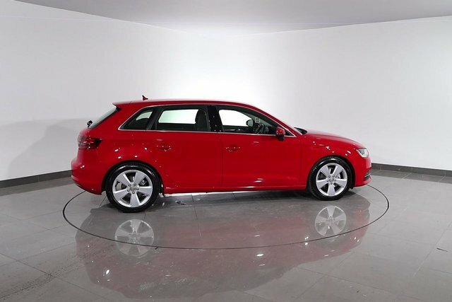 Audi A3 1.5 Tfsi 35 Black Edition Sportback S T White #84