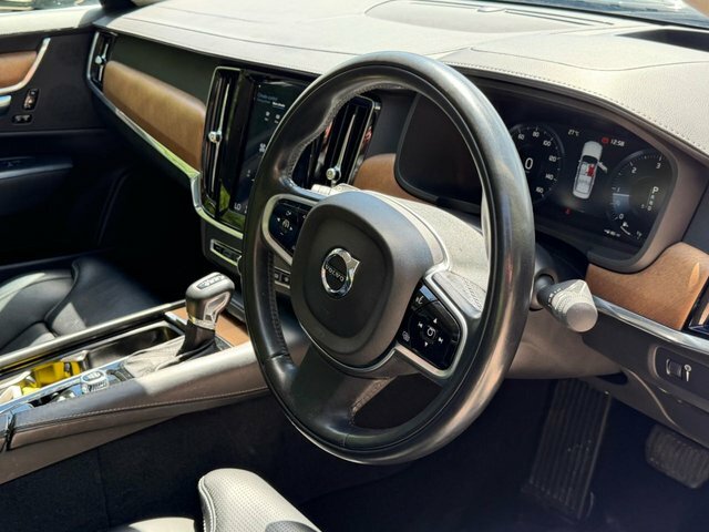 Volvo S90 2.0 D4 Inscription Pro Black #4