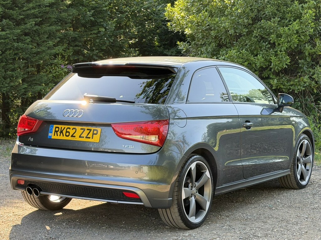 Audi A1 1.4 Tfsi Black Edition Grey #4