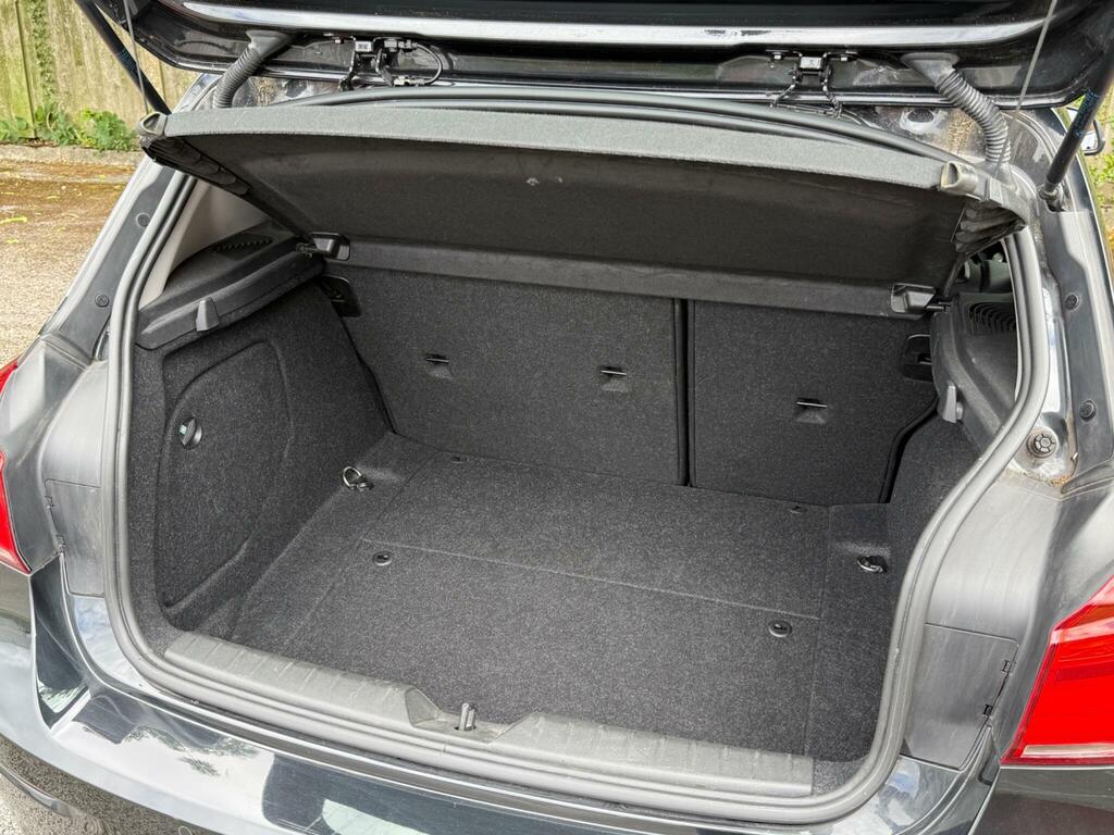 BMW 1 Series 116D Se Silver #32