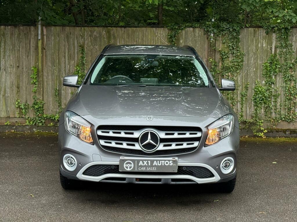 Mercedes-Benz GLA Class Se Grey #2