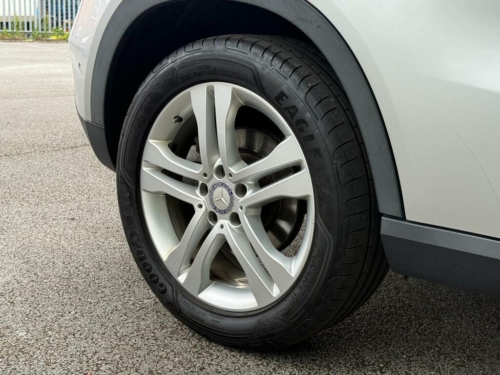 Mercedes-Benz GLA Class Amg Line Grey #18