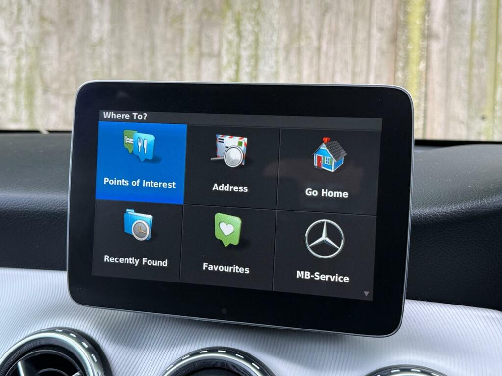 Mercedes-Benz GLA Class Amg Line Grey #19