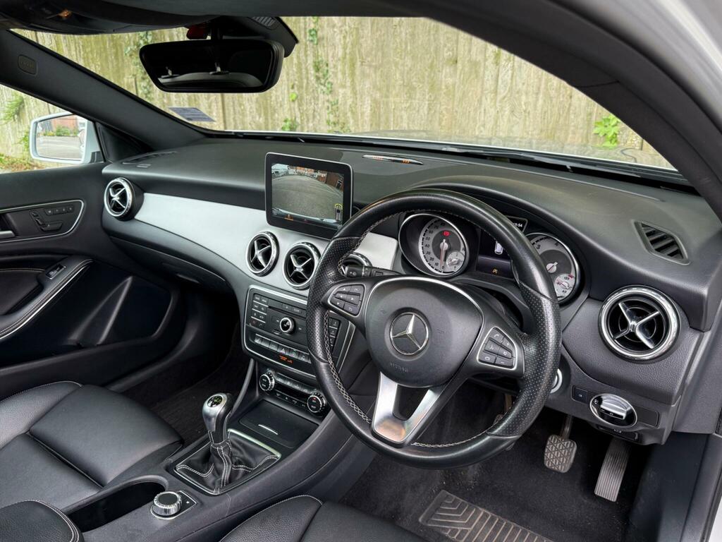 Mercedes-Benz GLA Class Amg Line Grey #10