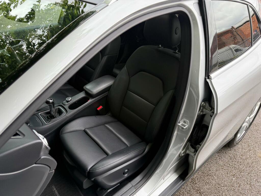 Mercedes-Benz GLA Class Amg Line Grey #39